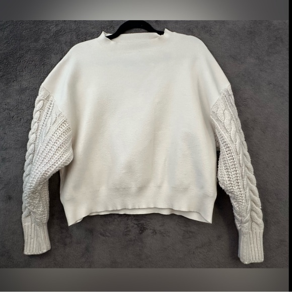 Zara Sweaters - ZARA Knitted Sweater Woman’s Size Small Ivory Oversized Wool Soft Cottagecore